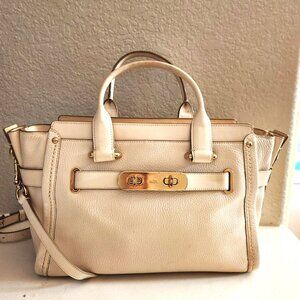 Coach Swagger White Leather Shoulder Bag Purse